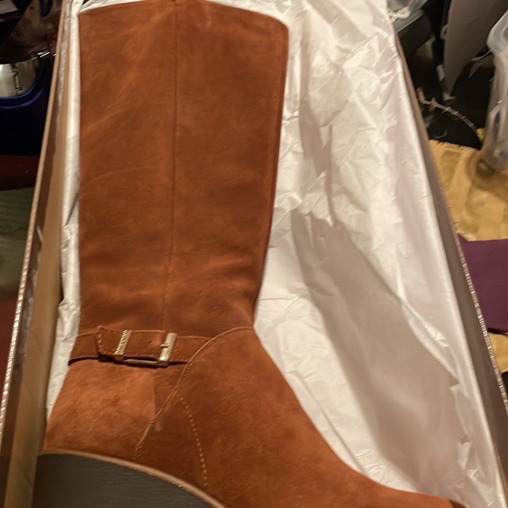 GIANI BERNINI SUEDE MEMORY FOAM WEDGE BOOTS WITH DEFECTS - Picture 2 of 6